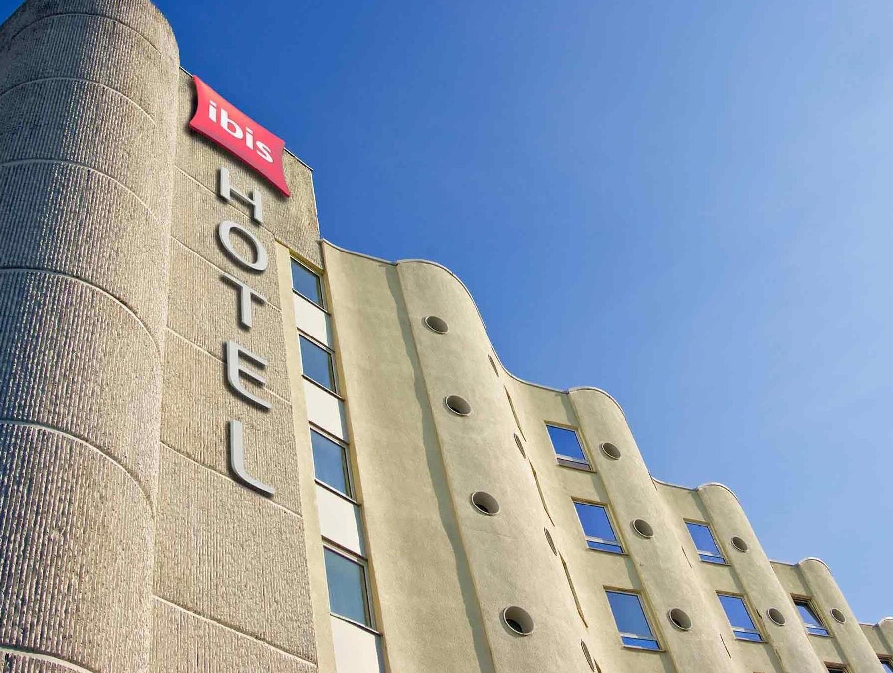 B&B Hotel Essen-Hbf Exteriör bild